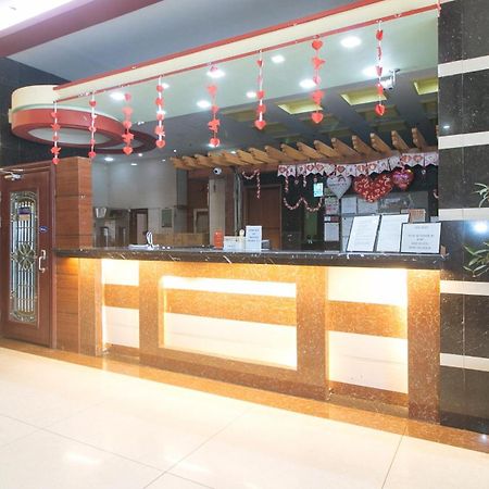 Reddoorz At Winter Hotel Araneta Quezon City Dış mekan fotoğraf