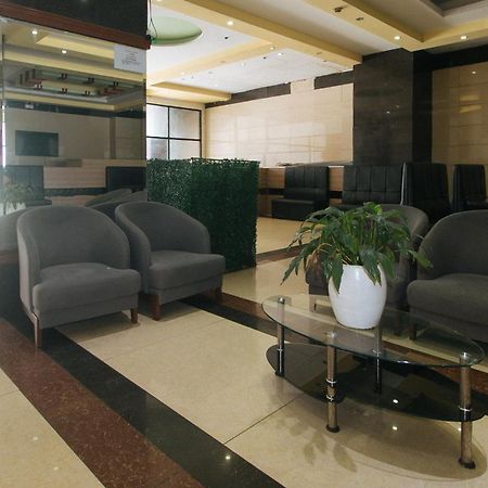 Reddoorz At Winter Hotel Araneta Quezon City Dış mekan fotoğraf