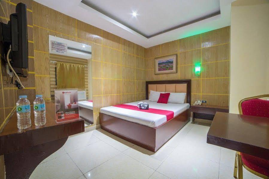 Reddoorz At Winter Hotel Araneta Quezon City Dış mekan fotoğraf