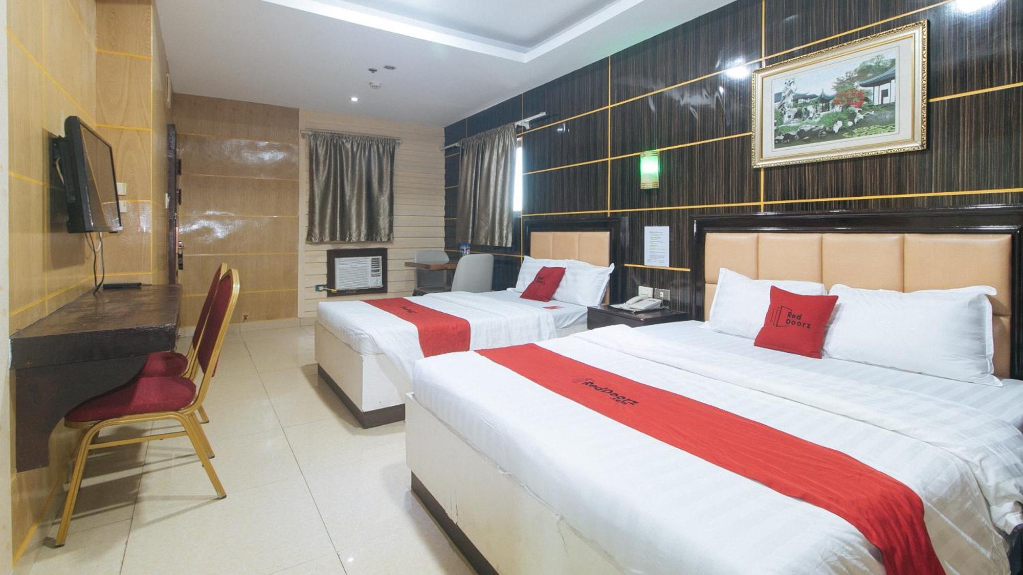 Reddoorz At Winter Hotel Araneta Quezon City Dış mekan fotoğraf