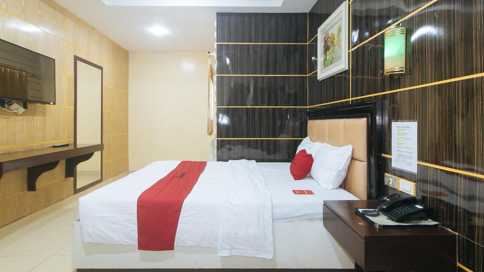 Reddoorz At Winter Hotel Araneta Quezon City Dış mekan fotoğraf