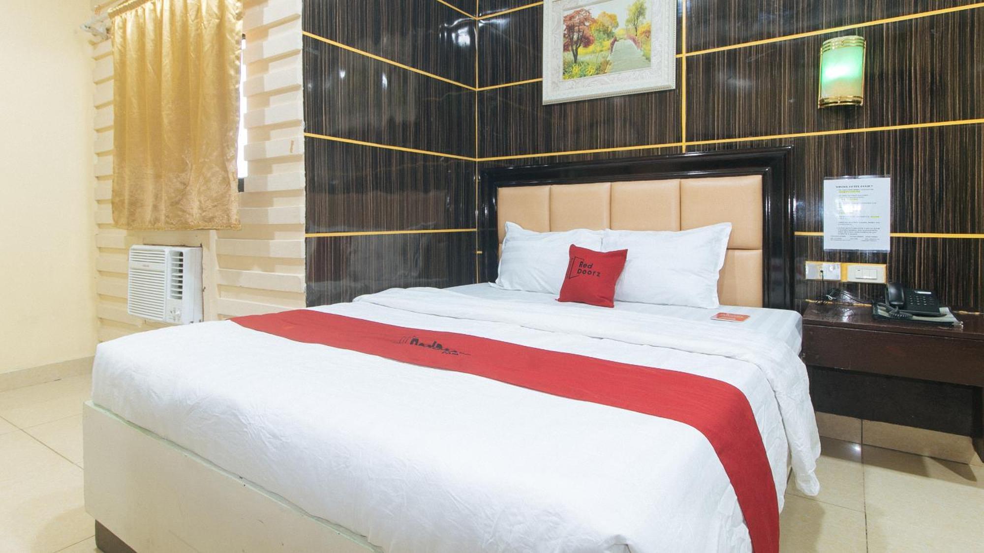 Reddoorz At Winter Hotel Araneta Quezon City Dış mekan fotoğraf